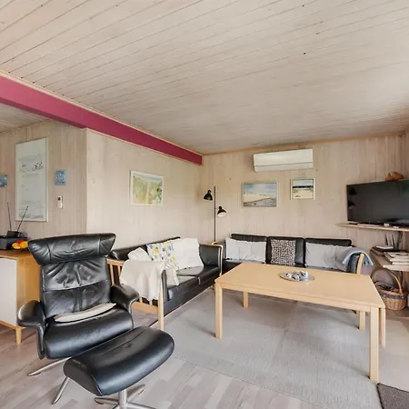 Steffen - 450m To The Fjord By Interhome Feriehus Bjerregård